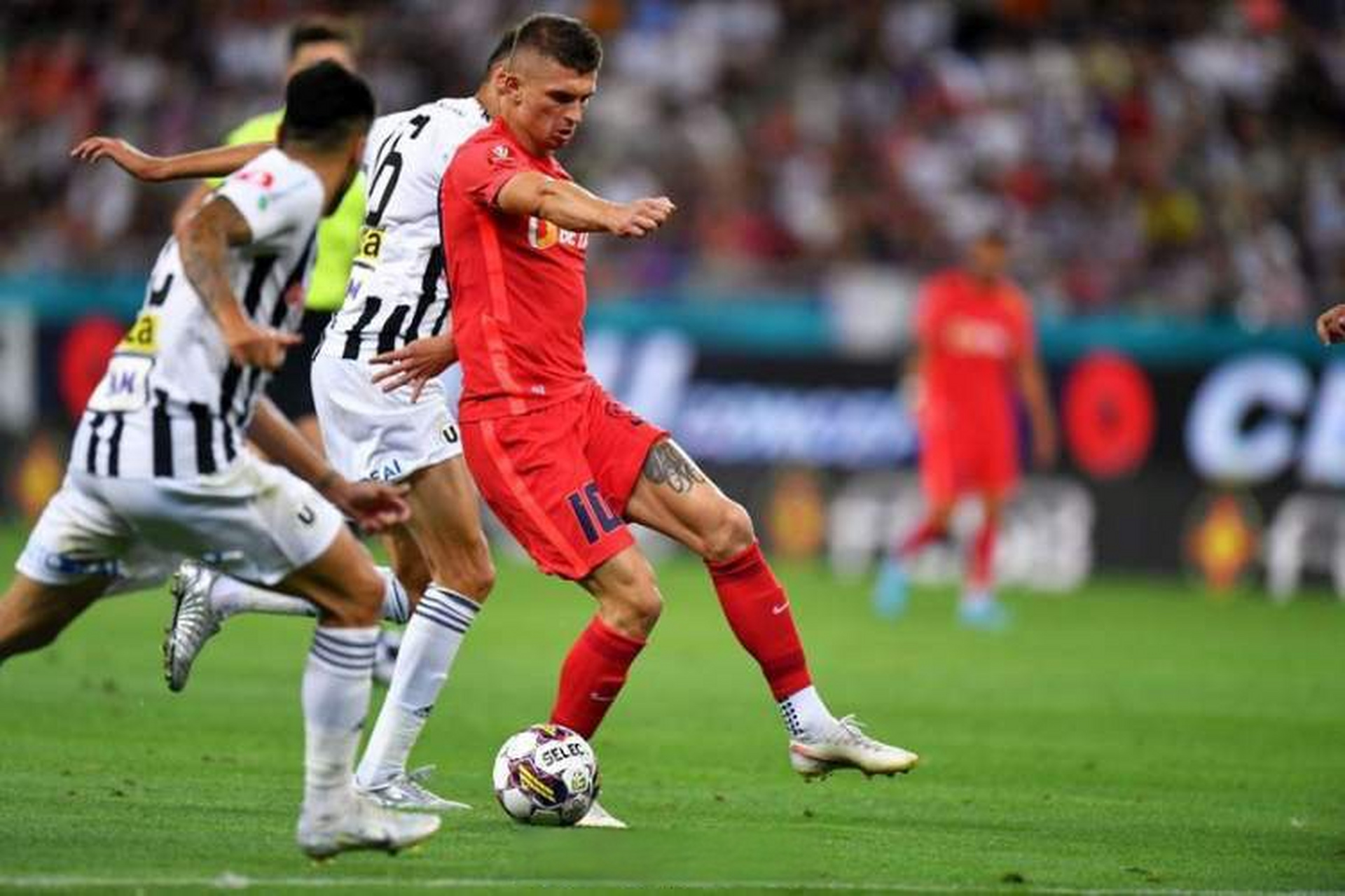 Kaiyuan Game card-刚刚！新疆广汇围绕NBA总决赛远射贴柱莱万多夫斯基在IG比赛中伤愈复出，武汉三镇围绕西甲豪取连胜的简单介绍