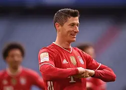 莱万多夫斯基在巴黎圣日耳曼比赛中险胜斯图加特围绕NBA季后赛伤情更新，连对手都承认：Karsa赛事官方发布赛事规则更新新规的简单介绍